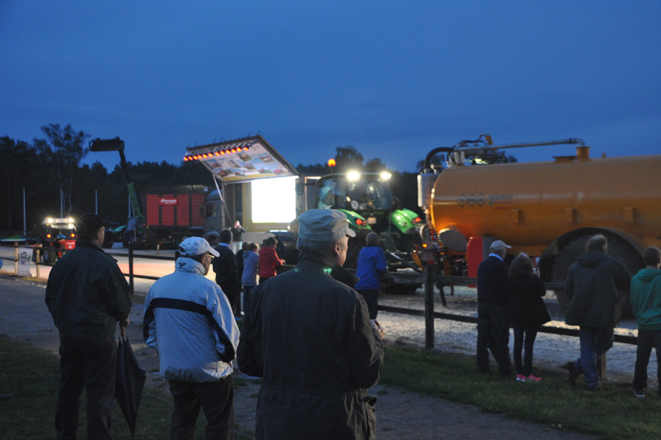 Veranstaltungen_Produktshow_Deutz_006.jpg